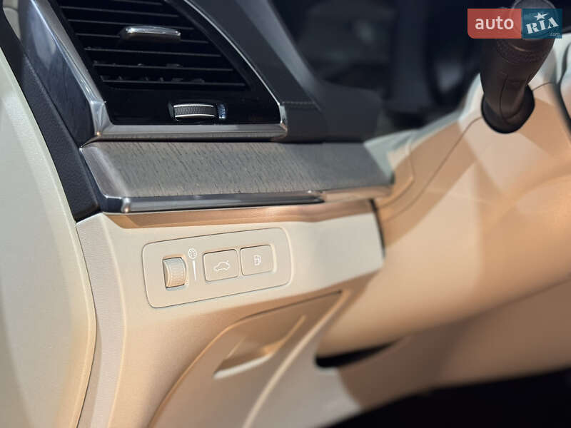 Внедорожник / Кроссовер Volvo XC90 2019 в Львове