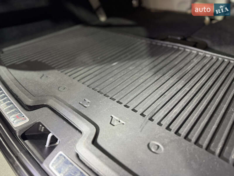 Внедорожник / Кроссовер Volvo XC90 2019 в Львове