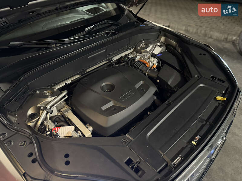 Внедорожник / Кроссовер Volvo XC90 2019 в Львове