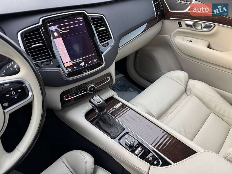 Внедорожник / Кроссовер Volvo XC90 2016 в Кривом Роге