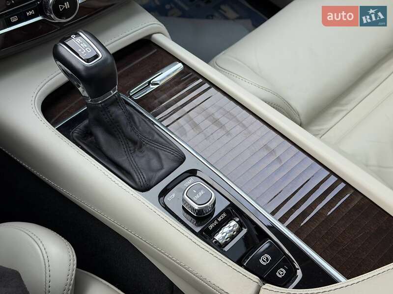 Внедорожник / Кроссовер Volvo XC90 2016 в Кривом Роге