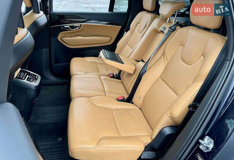 Внедорожник / Кроссовер Volvo XC90 2016 в Киеве