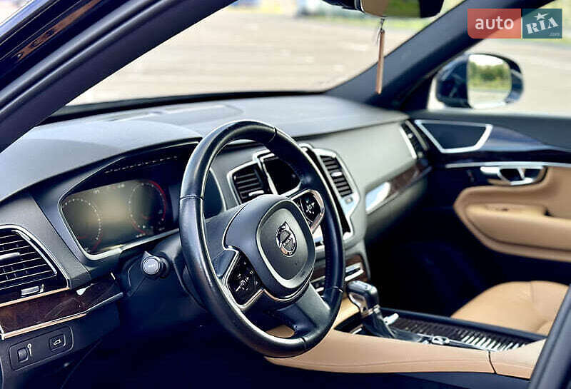 Внедорожник / Кроссовер Volvo XC90 2016 в Киеве