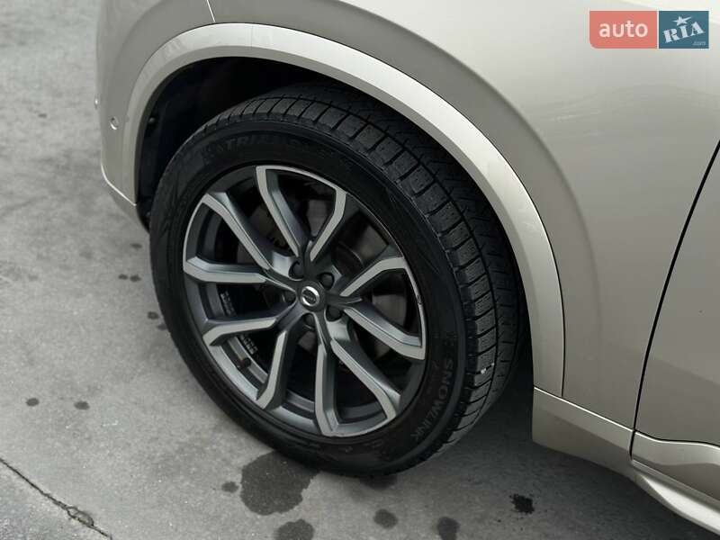 Позашляховик / Кросовер Volvo XC90 2016 в Рівному