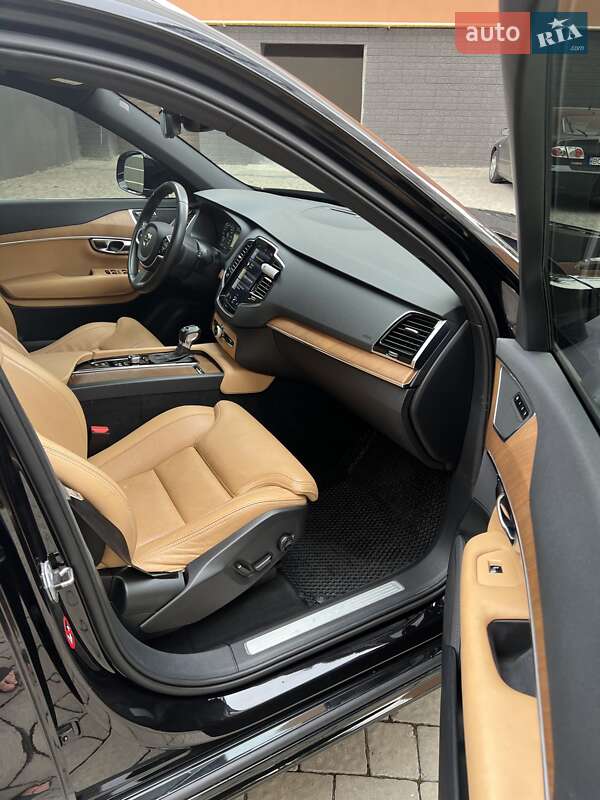 Позашляховик / Кросовер Volvo XC90 2017 в Івано-Франківську фото 4 Позашляховик / Кросовер Volvo XC90 2017 в Івано-Франківську