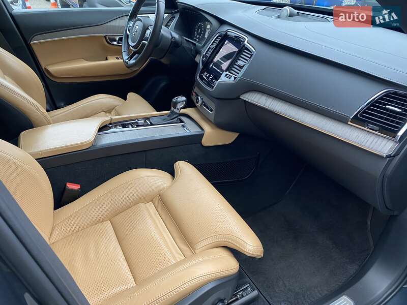 Позашляховик / Кросовер Volvo XC90 2019 в Києві