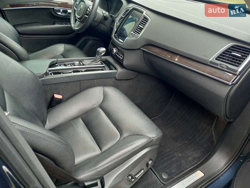 Позашляховик / Кросовер Volvo XC90 2018 в Львові фото 19 Позашляховик / Кросовер Volvo XC90 2018 в Львові