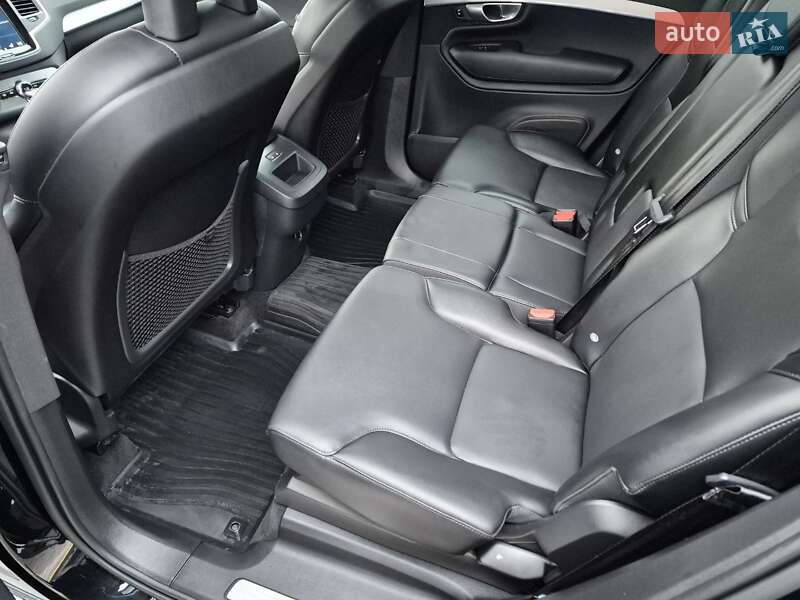 Внедорожник / Кроссовер Volvo XC90 2017 в Владимире