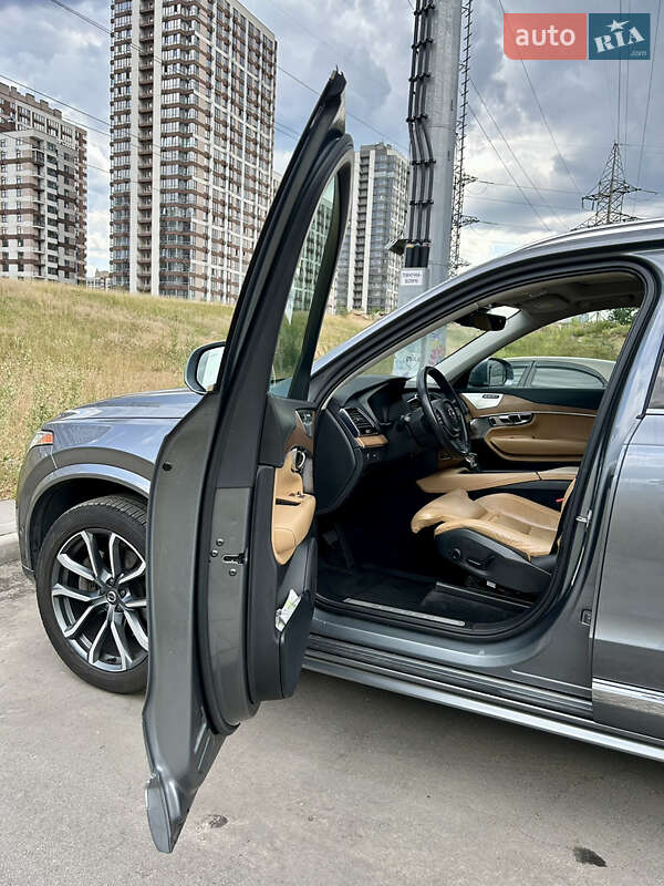 Позашляховик / Кросовер Volvo XC90 2015 в Києві