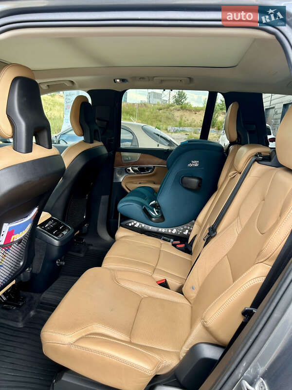 Позашляховик / Кросовер Volvo XC90 2015 в Києві