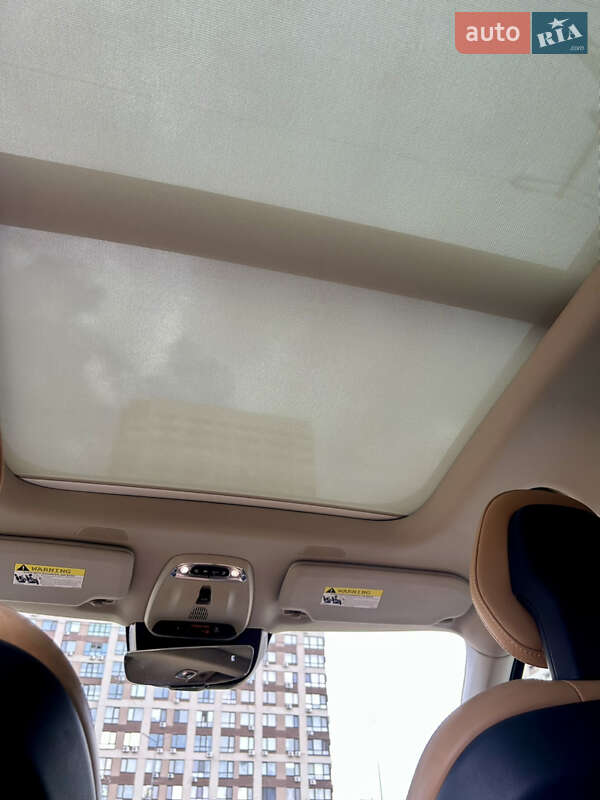 Позашляховик / Кросовер Volvo XC90 2015 в Києві