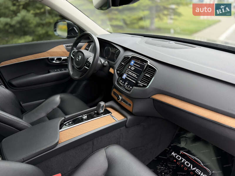 Внедорожник / Кроссовер Volvo XC90 2021 в Одессе