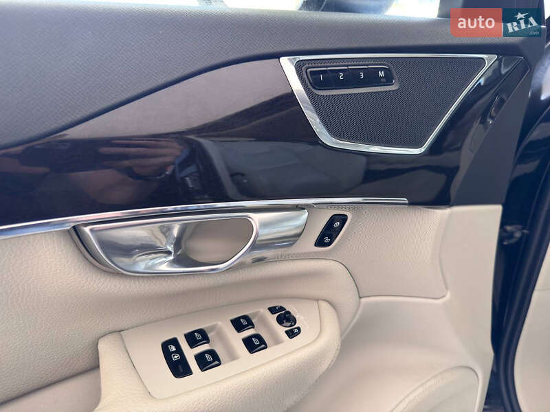 Внедорожник / Кроссовер Volvo XC90 2017 в Авангарде фото 10 Внедорожник / Кроссовер Volvo XC90 2017 в Авангарде