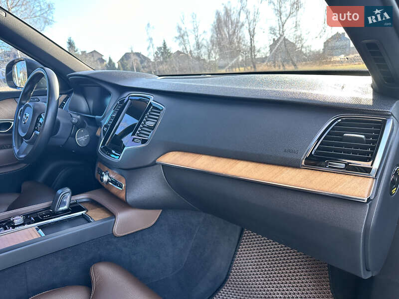 Позашляховик / Кросовер Volvo XC90 2021 в Рівному фото 23 Позашляховик / Кросовер Volvo XC90 2021 в Рівному