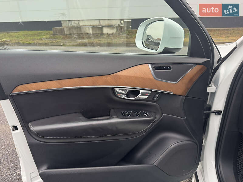 Внедорожник / Кроссовер Volvo XC90 2015 в Виннице фото 16 Внедорожник / Кроссовер Volvo XC90 2015 в Виннице