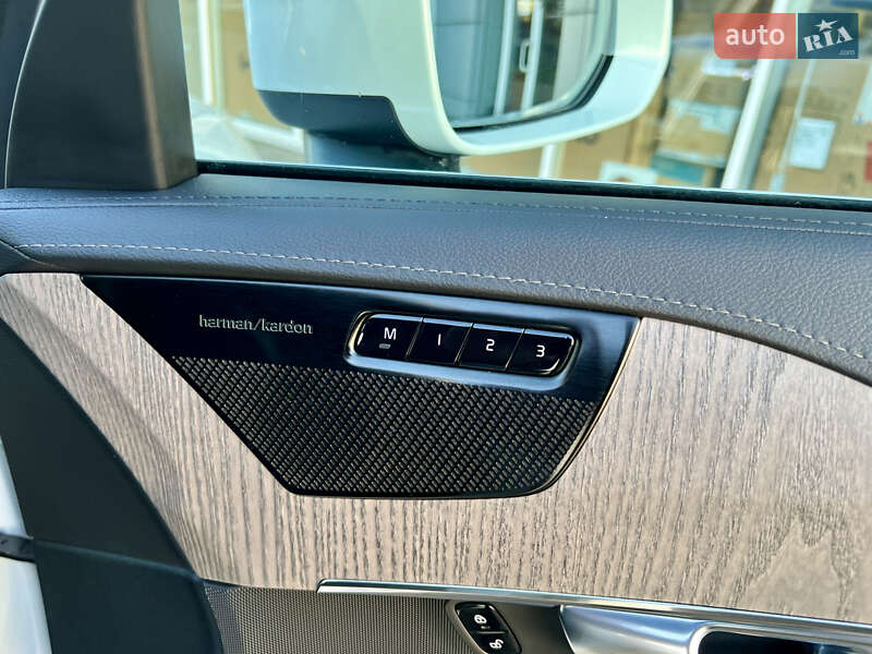 Внедорожник / Кроссовер Volvo XC90 2021 в Киеве фото 56 Внедорожник / Кроссовер Volvo XC90 2021 в Киеве