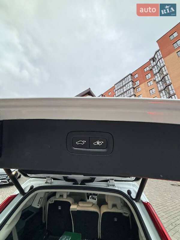 Позашляховик / Кросовер Volvo XC90 2016 в Хмельницькому