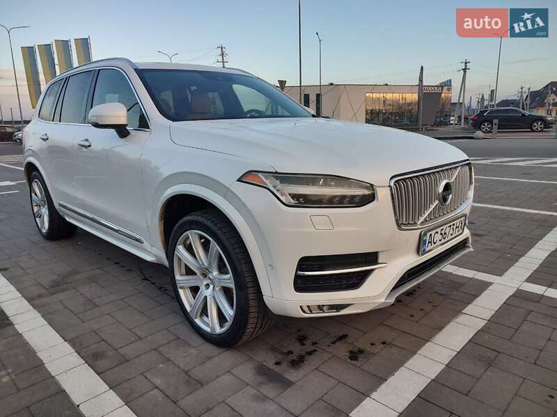 Volvo XC90 2016