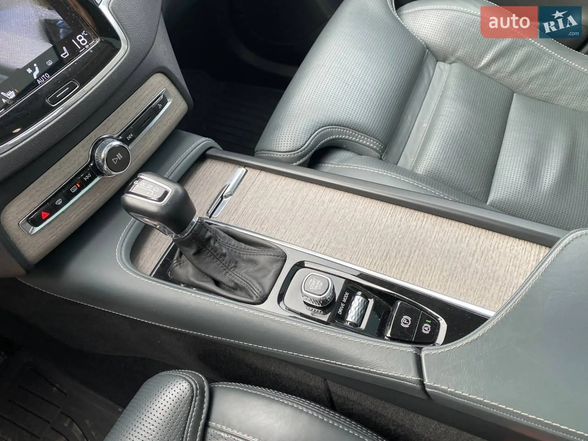 2020 Volvo XC90 - мініатюра 18