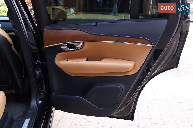 Внедорожник / Кроссовер Volvo XC90 2017 в Львове