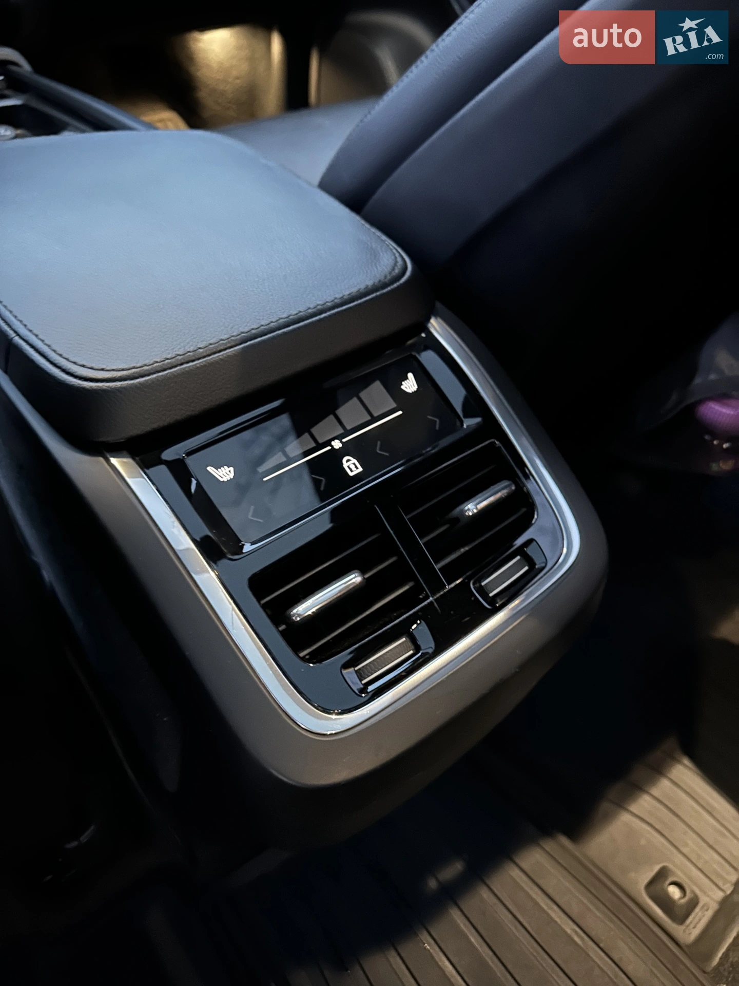 2019 Volvo XC90 - мініатюра 18