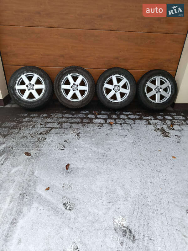 Позашляховик / Кросовер Volvo XC90 2006 в Нововолинську