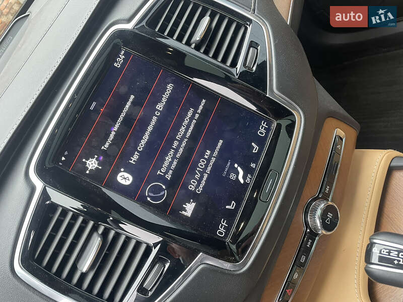 Внедорожник / Кроссовер Volvo XC90 2017 в Полонном