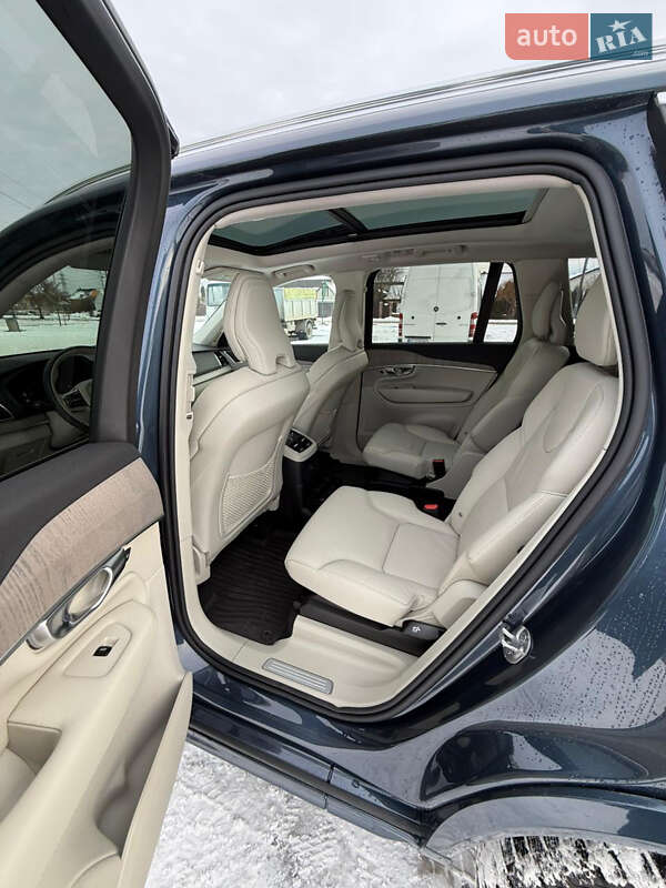 Позашляховик / Кросовер Volvo XC90 2024 в Бучі