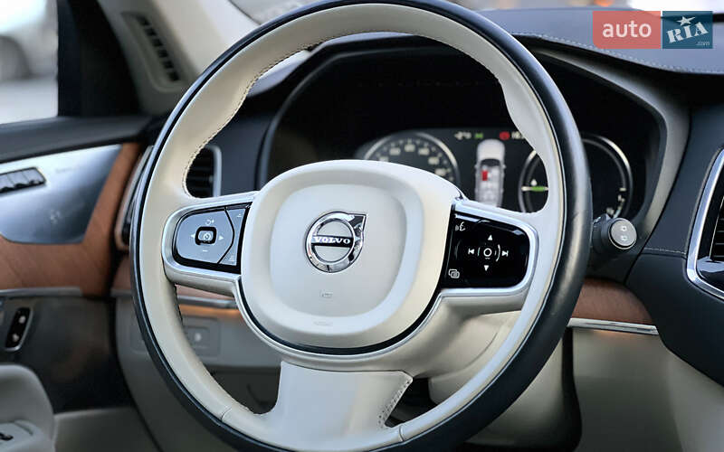 Позашляховик / Кросовер Volvo XC90 2019 в Львові фото 24 Позашляховик / Кросовер Volvo XC90 2019 в Львові
