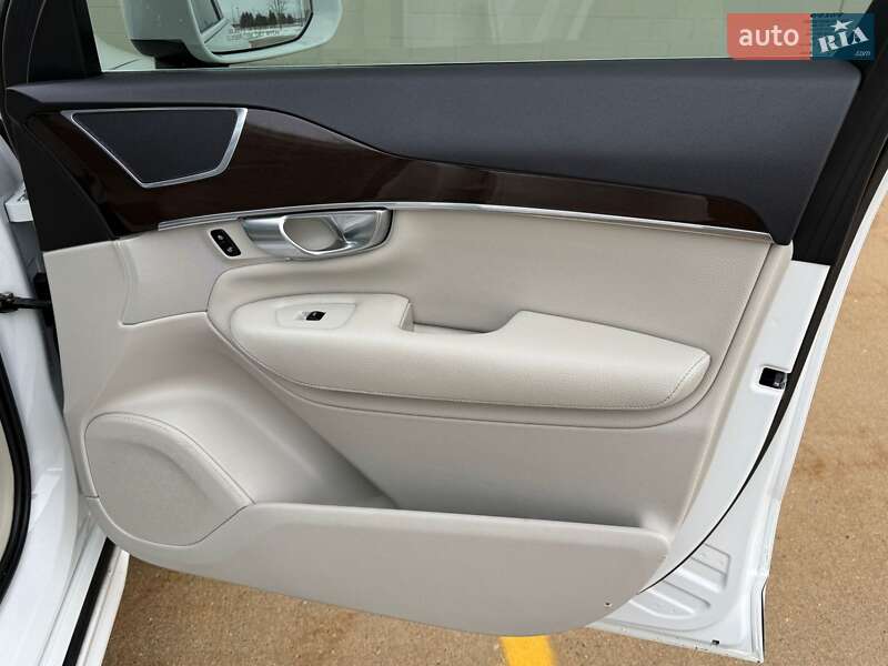 Внедорожник / Кроссовер Volvo XC90 2018 в Львове