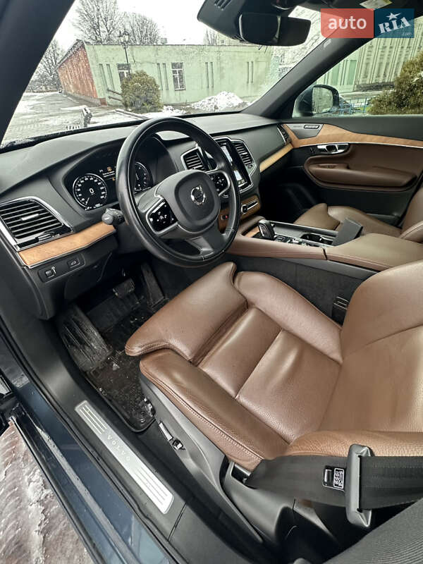 Позашляховик / Кросовер Volvo XC90 2020 в Дніпрі фото 14 Позашляховик / Кросовер Volvo XC90 2020 в Дніпрі