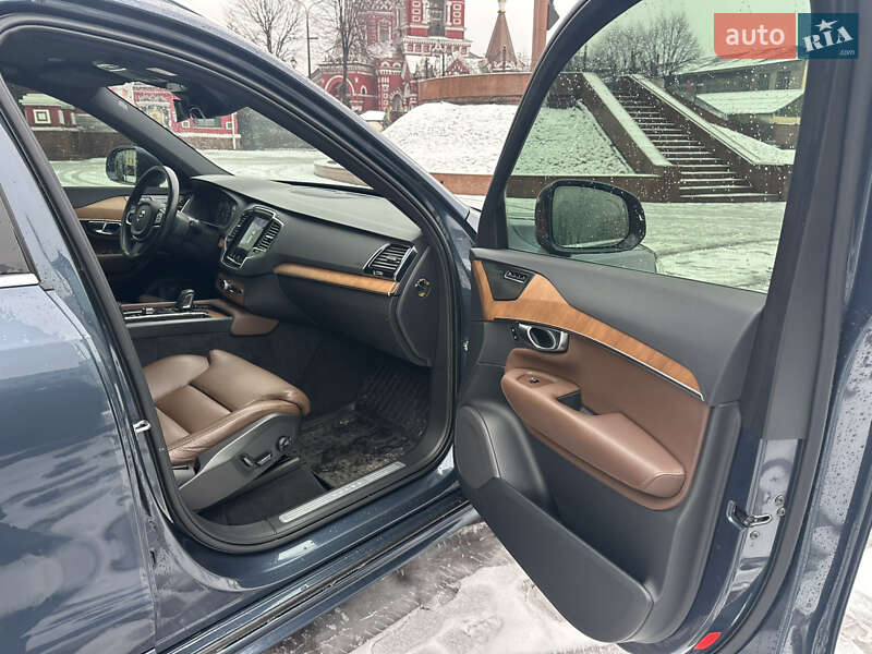 Позашляховик / Кросовер Volvo XC90 2020 в Дніпрі фото 23 Позашляховик / Кросовер Volvo XC90 2020 в Дніпрі