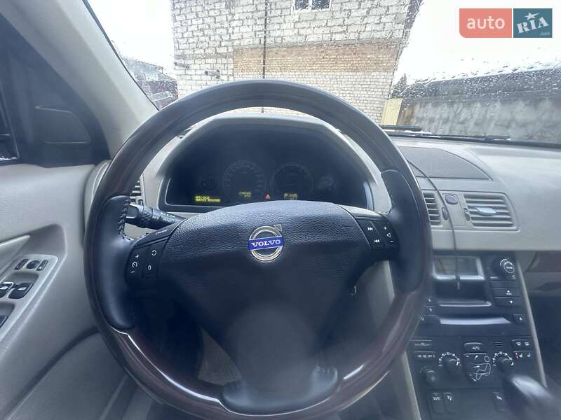 Внедорожник / Кроссовер Volvo XC90 2006 в Броварах
