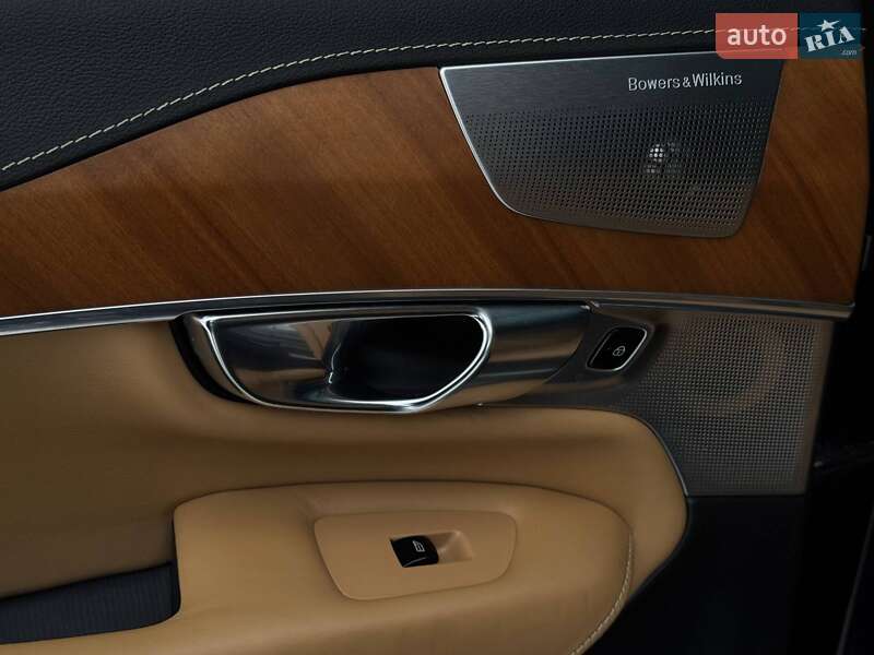 Внедорожник / Кроссовер Volvo XC90 2018 в Ровно