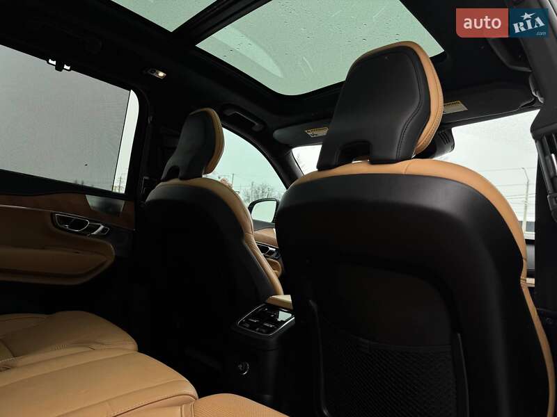 Внедорожник / Кроссовер Volvo XC90 2018 в Ровно