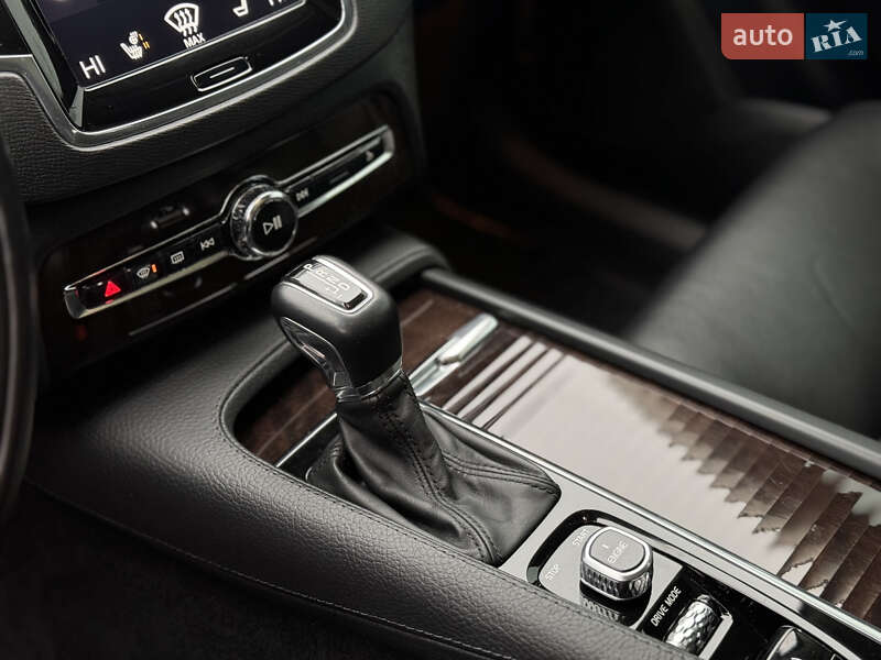 Внедорожник / Кроссовер Volvo XC90 2017 в Хмельницком фото 22 Внедорожник / Кроссовер Volvo XC90 2017 в Хмельницком