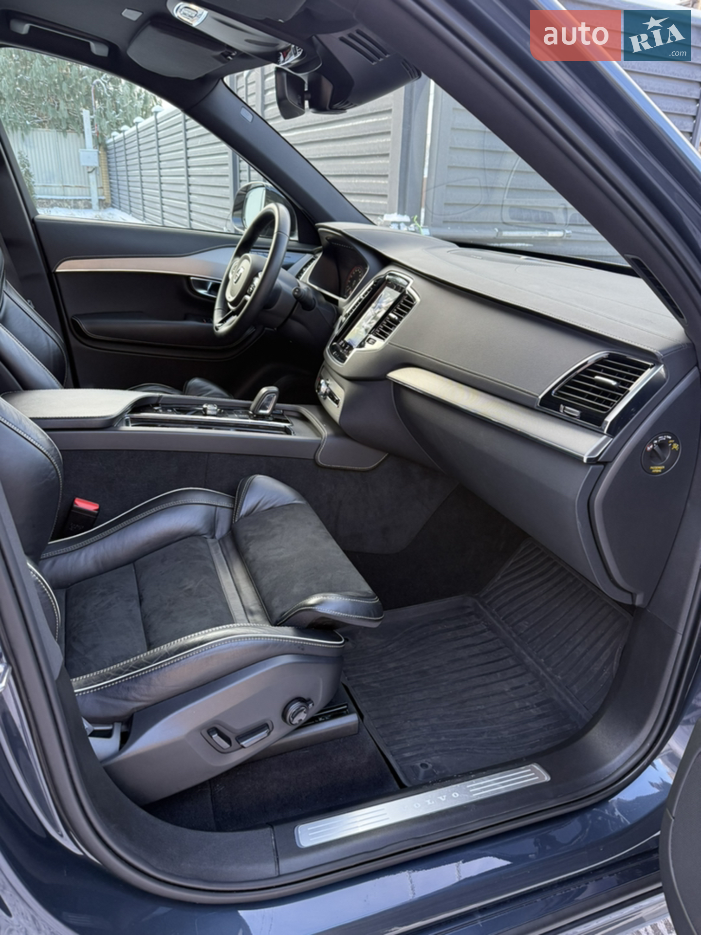 2022 Volvo XC90 - мініатюра 8