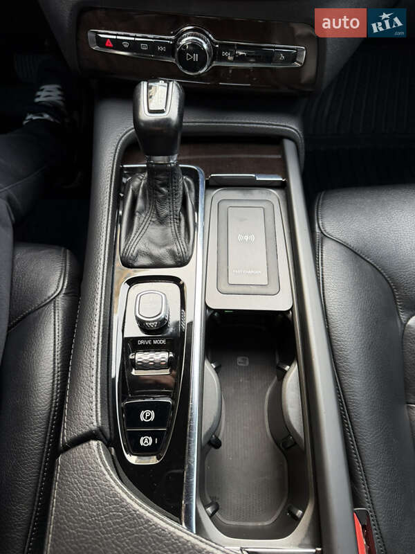 Внедорожник / Кроссовер Volvo XC90 2015 в Одессе