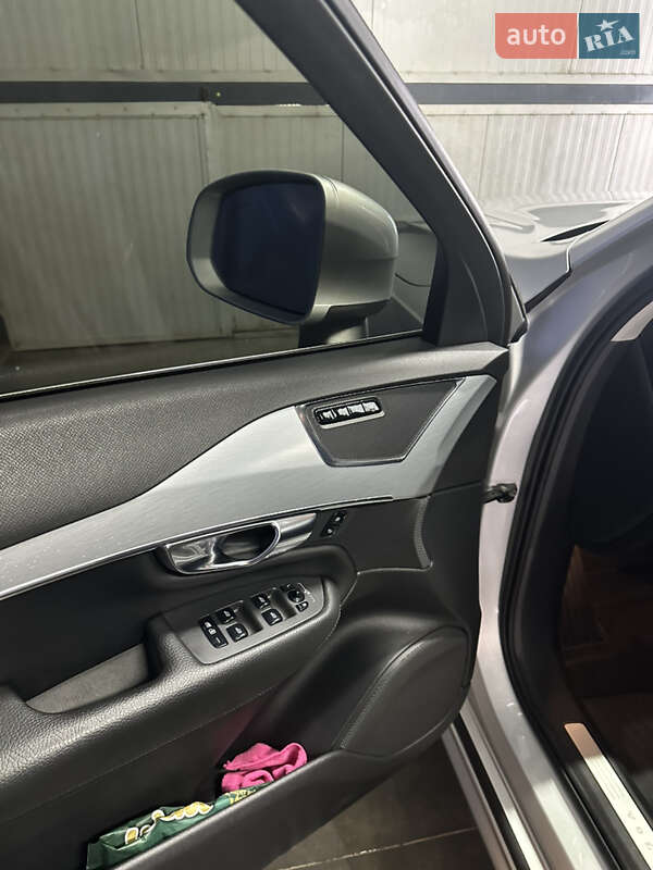 Внедорожник / Кроссовер Volvo XC90 2017 в Львове