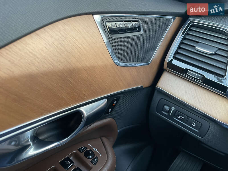 Внедорожник / Кроссовер Volvo XC90 2021 в Ивано-Франковске