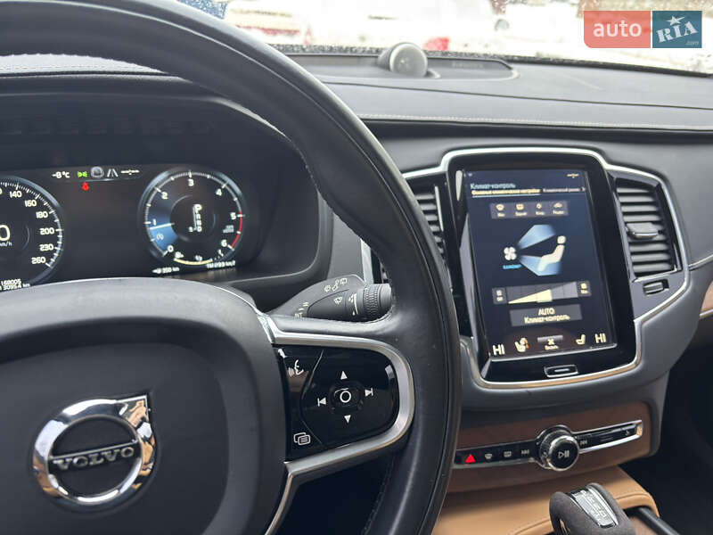 Внедорожник / Кроссовер Volvo XC90 2017 в Киеве