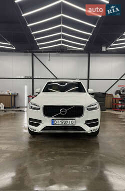 Внедорожник / Кроссовер Volvo XC90 2016 в Киеве