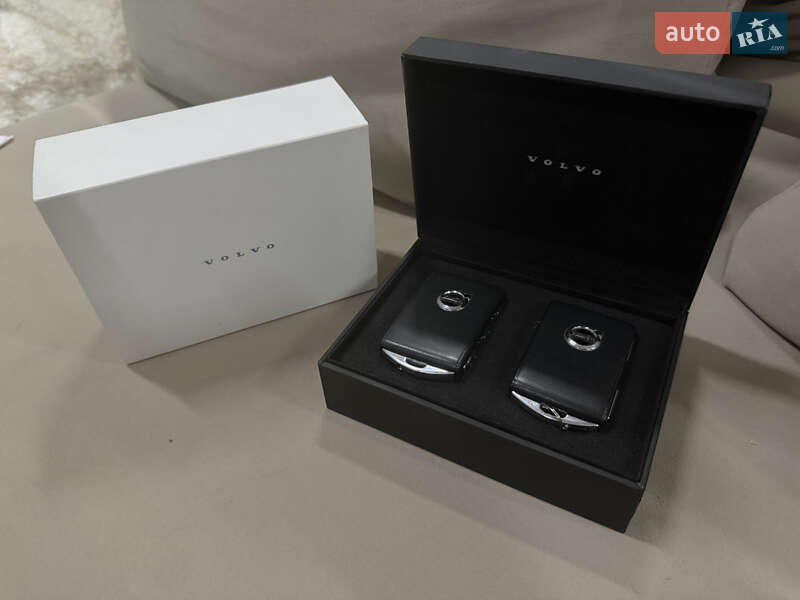 Внедорожник / Кроссовер Volvo XC90 2016 в Киеве фото 17 Внедорожник / Кроссовер Volvo XC90 2016 в Киеве