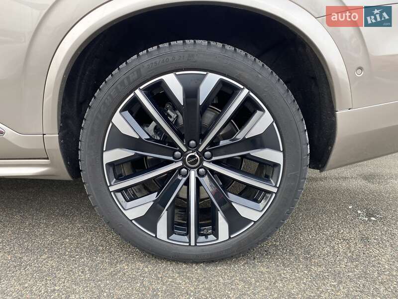 Внедорожник / Кроссовер Volvo XC90 2024 в Киеве