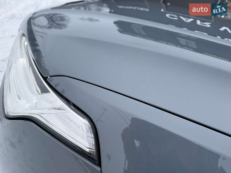 Внедорожник / Кроссовер Volvo XC90 2019 в Киеве