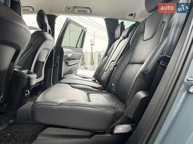 Внедорожник / Кроссовер Volvo XC90 2019 в Киеве