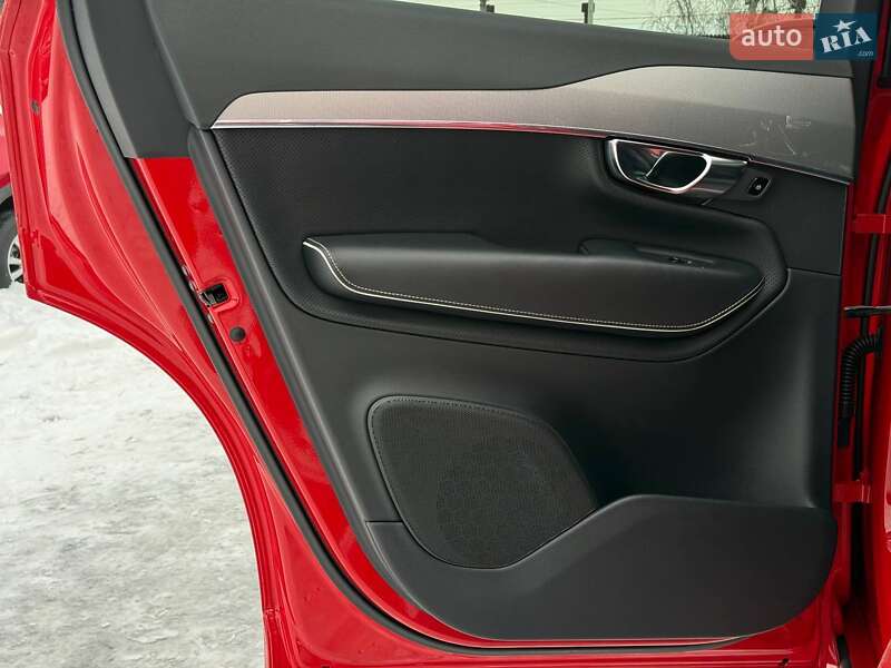 Внедорожник / Кроссовер Volvo XC90 2016 в Ровно