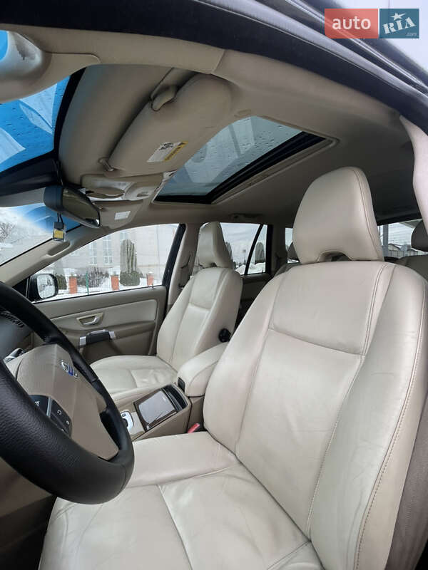 Внедорожник / Кроссовер Volvo XC90 2010 в Житомире