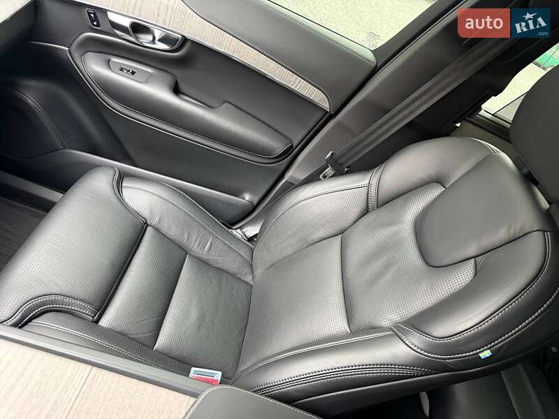 Внедорожник / Кроссовер Volvo XC90 2021 в Днепре
