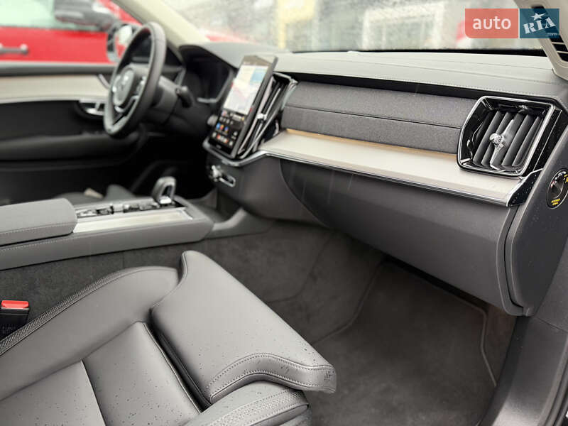 Внедорожник / Кроссовер Volvo XC90 2025 в Днепре фото 19 Внедорожник / Кроссовер Volvo XC90 2025 в Днепре